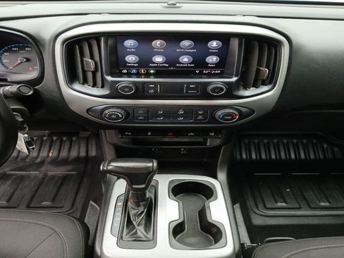 Used 2020 Chevrolet Colorado LT w/ Safety Package RWD image 16