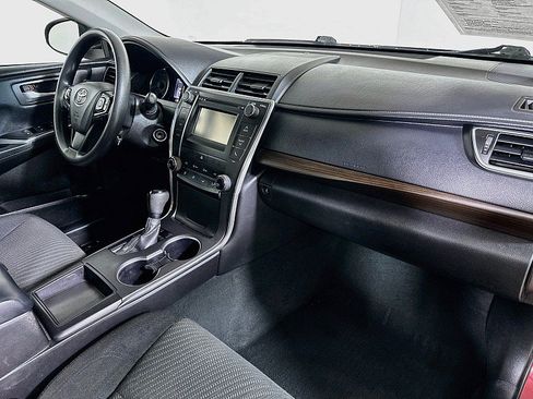 Used 2017 Toyota Camry LE FWD image 27