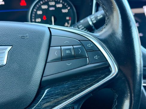 Used 2022 Cadillac XT5 Premium Luxury w/ LPO, ONYX Package image 39