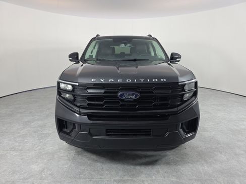 New 2025 Ford Expedition Max Active image 2