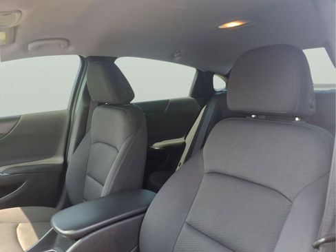 Used 2024 Chevrolet Malibu RS FWD image 18