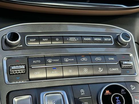 Used 2023 Hyundai Santa Fe Calligraphy AWD/4WD image 25