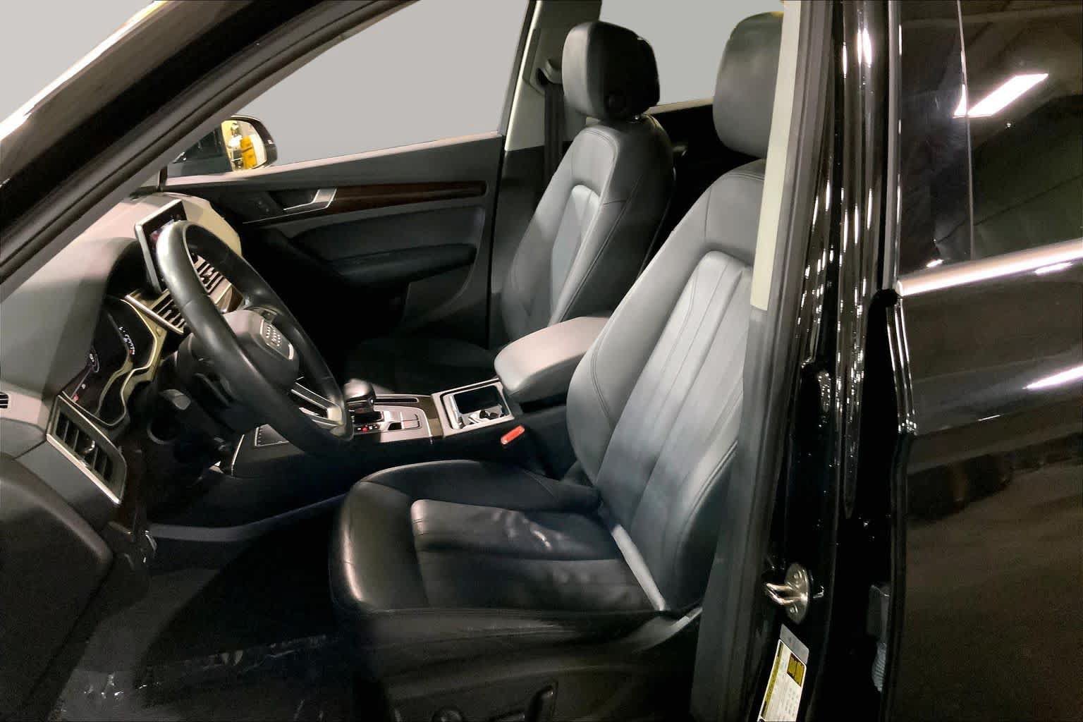 Used 2018 Audi Q5 2.0T Premium Plus w/ Premium Plus Package AWD/4WD image 8