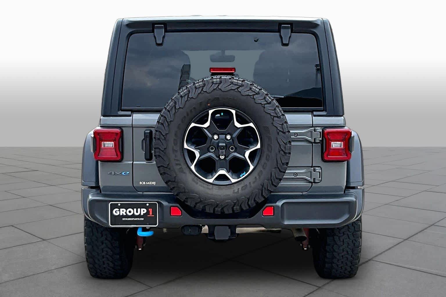 Used 2023 Jeep Wrangler Unlimited Rubicon 4xe w/ Cold Weather Group AWD/4WD image 4