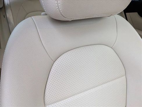 Used 2022 Mercedes-Benz GLC 300 w/ Premium Package Lite image 21