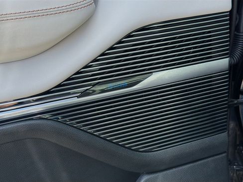 Used 2022 Jeep Grand Wagoneer Series I w/ Flexible Seating Group image 26