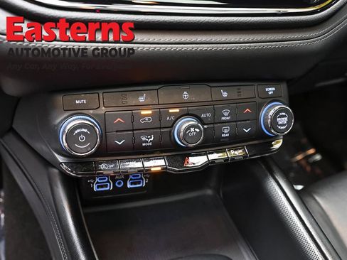 Used 2022 Dodge Durango GT w/ Blacktop Package AWD/4WD image 20