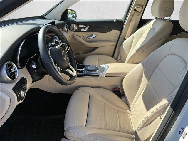Used 2021 Mercedes-Benz GLC 300 4MATIC image 11