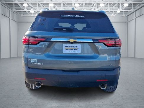 Certified 2023 Chevrolet Traverse LT image 6