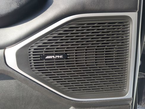 Used 2023 Jeep Wagoneer L Series III w/ Preferred Equipment Group image 49