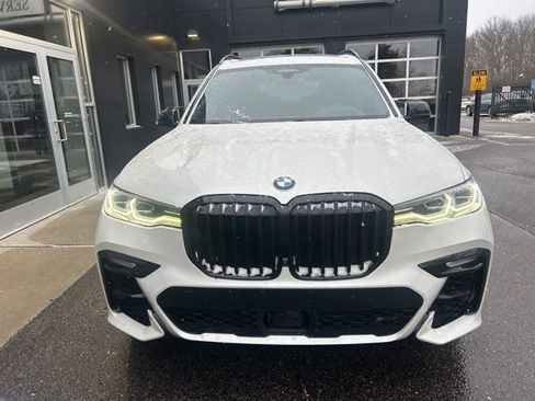 Used 2019 BMW X7 xDrive50i w/ M Sport Package image 2