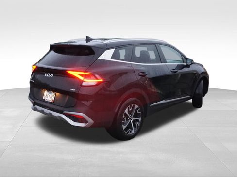 Certified 2024 Kia Sportage EX AWD/4WD image 3