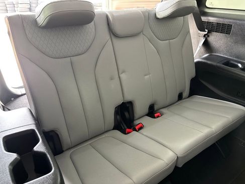Used 2022 Hyundai Palisade SEL w/ Premium Package FWD image 28