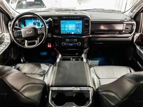 Used 2023 Ford F250 Lariat w/ Lariat Ultimate Package AWD/4WD image 19
