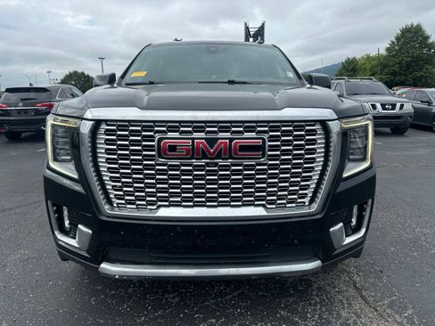 Used 2021 GMC Yukon Denali w/ Denali Ultimate Package AWD/4WD image 2