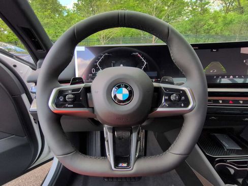 Used 2027 BMW 530i xDrive w/ M Sport Package AWD/4WD image 25