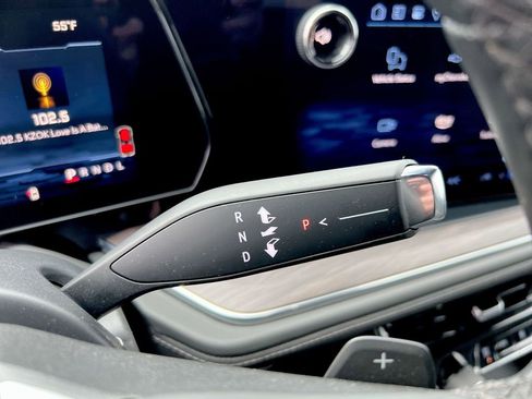 Used 2025 Chevrolet Tahoe Z71 image 14