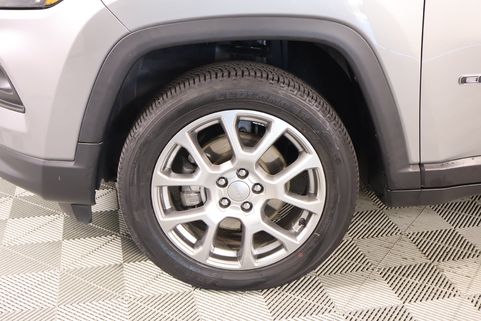 Used 2022 Jeep Compass Latitude AWD/4WD image 17