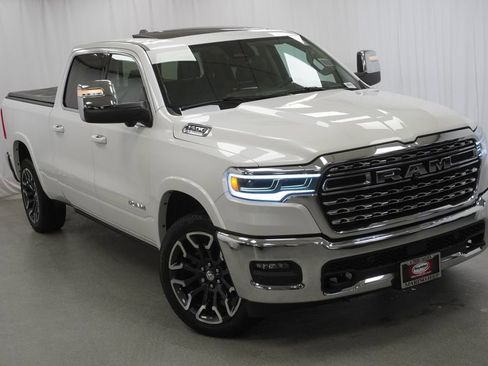 Used 2025 RAM 1500 Limited AWD/4WD image 9