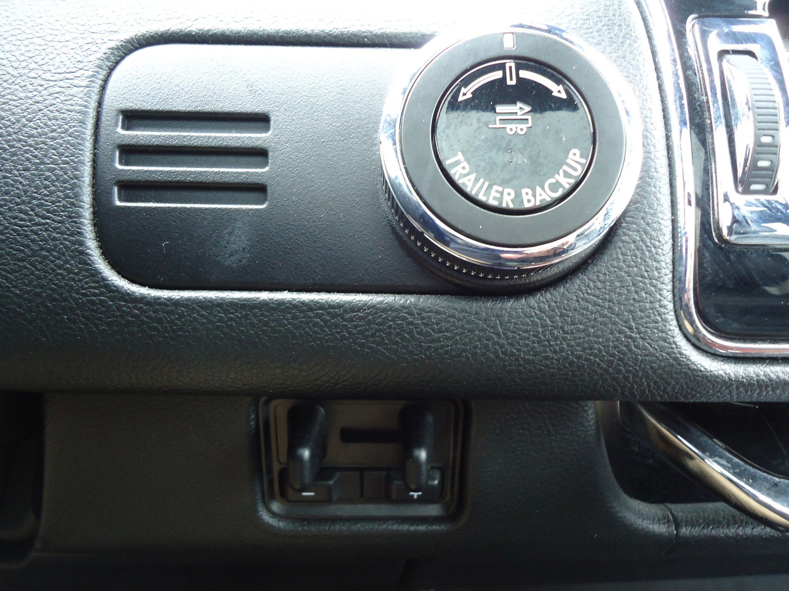 Used 2023 Lincoln Navigator Reserve AWD/4WD image 24