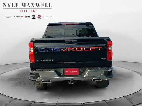 Used 2023 Chevrolet Silverado 1500 LTZ w/ LTZ Convenience Package II AWD/4WD image 15