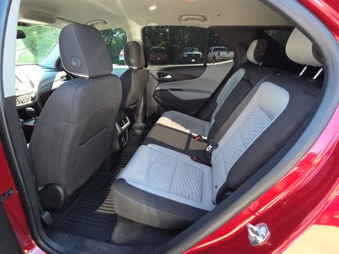 Certified 2019 Chevrolet Equinox LT FWD image 28