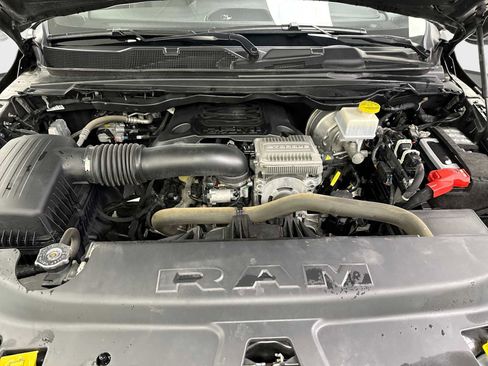 Used 2024 RAM 1500 Laramie image 17