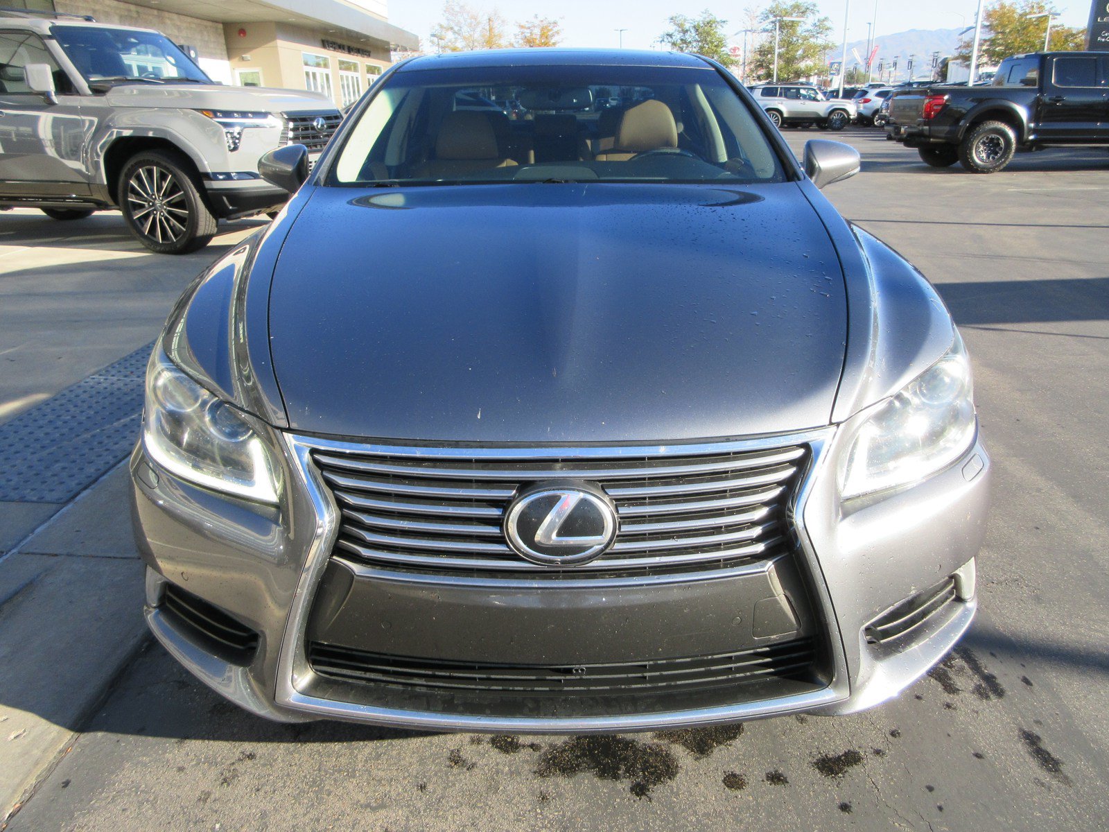 Used 2013 Lexus LS 460 AWD w/ Comfort Pkg image 15