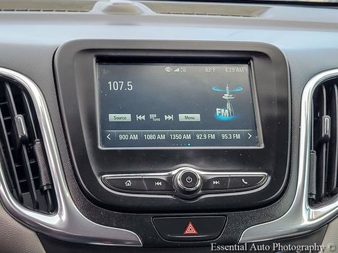 Used 2018 Chevrolet Equinox LS FWD image 20