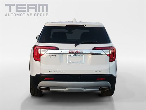 Used 2023 GMC Acadia SLE image 6