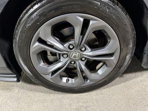 Used 2023 Honda Accord EX image 37