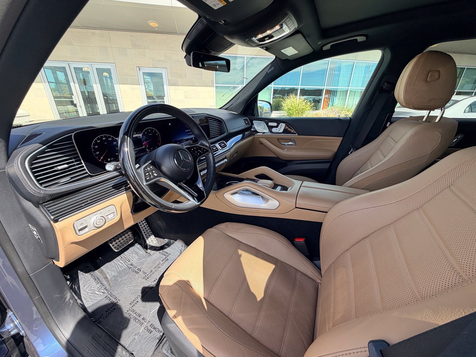 Certified 2024 Mercedes-Benz GLS 580 4MATIC image 2