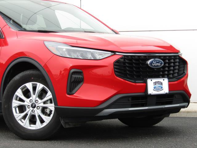 Used 2024 Ford Escape Active w/ Tech Pack #2 AWD/4WD image 4