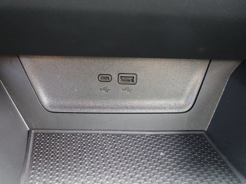 New 2026 Chevrolet Equinox LT w/ Convenience Package II AWD/4WD image 19