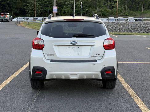 Used 2014 Subaru Crosstrek 2.0i Premium w/ Moonroof Package AWD/4WD image 7