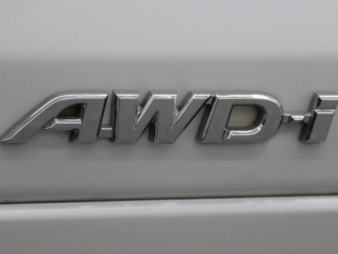 Used 2017 Toyota Highlander Limited Platinum image 42