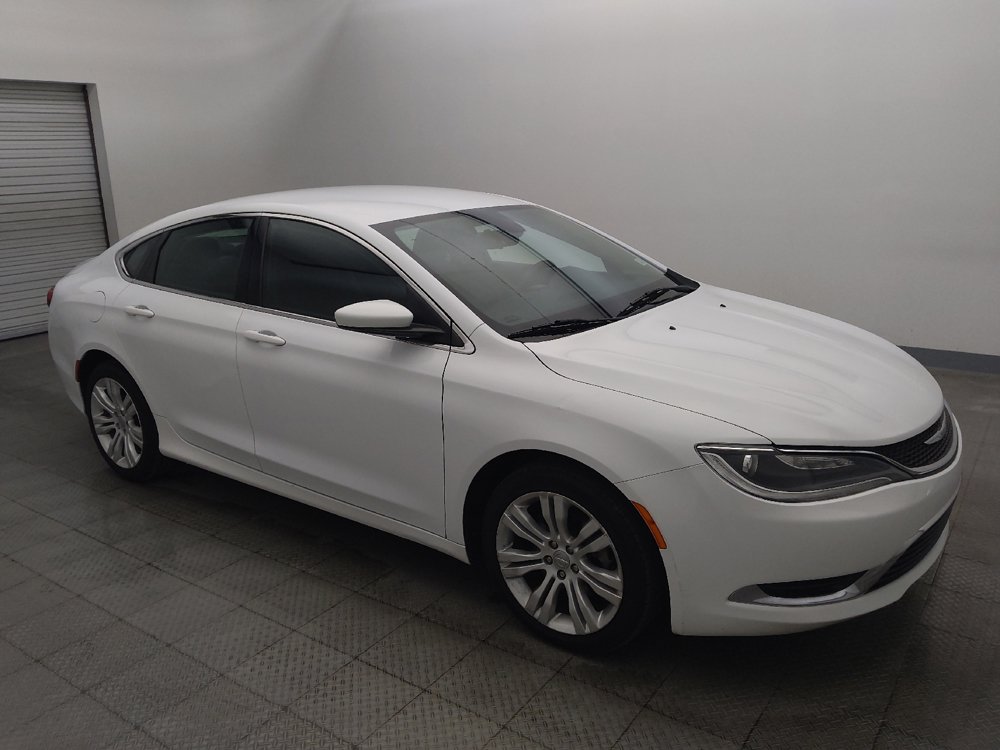 Used 2016 Chrysler 200 Limited FWD image 11