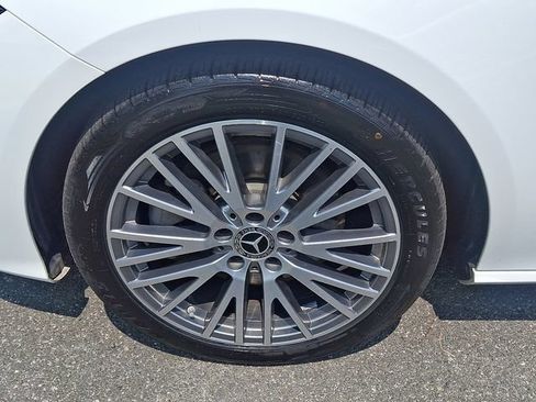 Used 2025 Mercedes-Benz CLA 250 4MATIC image 8