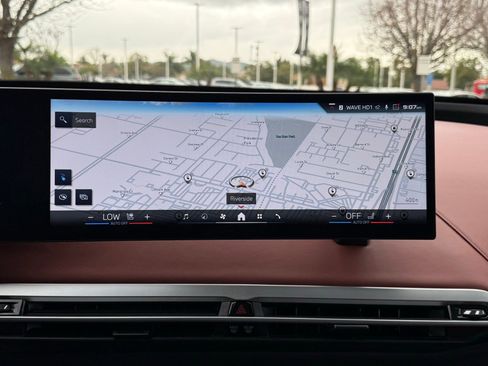 Used 2025 BMW iX M60 image 30