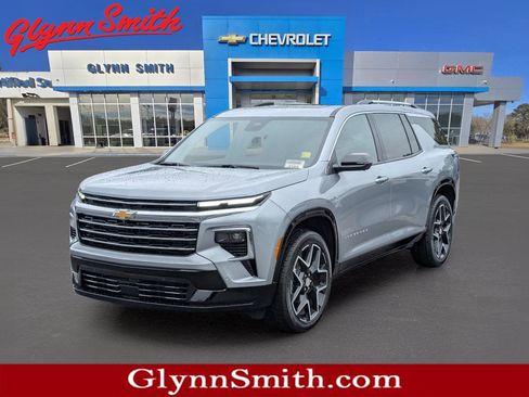 New 2026 Chevrolet Traverse High Country image 1