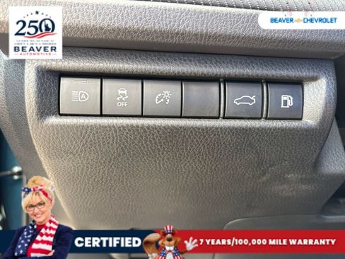 Used 2025 Toyota Camry SE FWD image 32