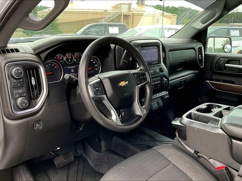Used 2022 Chevrolet Silverado 2500 LT AWD/4WD image 20