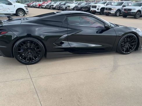 Used 2024 Chevrolet Corvette Stingray Premium Conv w/ Battery Protection Package image 9