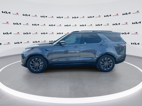 Used 2024 Land Rover Discovery Dynamic SE AWD/4WD image 5