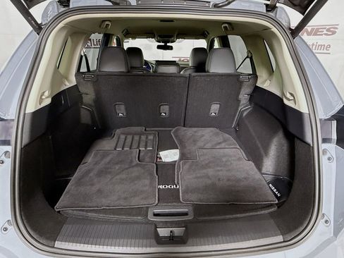 Certified 2025 Nissan Rogue SL image 29