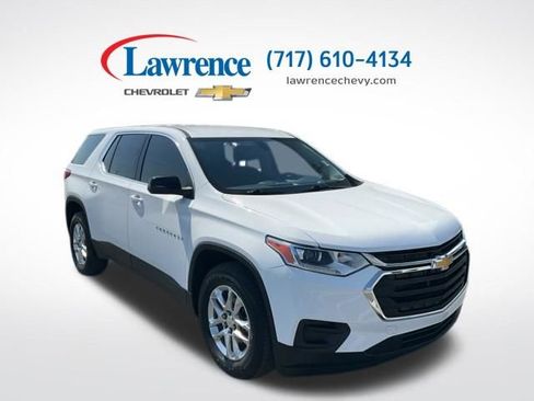 Used 2021 Chevrolet Traverse LS image 1