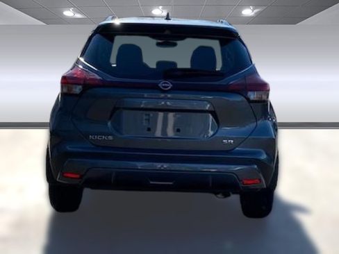 Used 2023 Nissan Kicks SR w/ SR Premium Package image 3