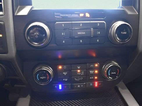 Used 2019 Ford F150 Raptor w/ Equipment Group 802A Luxury AWD/4WD image 25