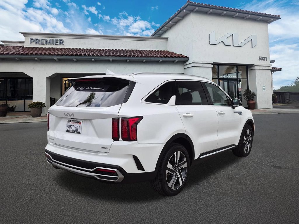 Certified 2023 Kia Sorento EX w/ Panoramic Sunroof Package AWD/4WD image 8