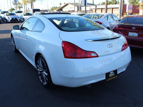 Used 2011 INFINITI G37 Journey w/ Premium Pkg RWD image 5